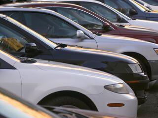 400 ezer autósnak ketyeg az óra