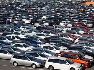 Hány új autó került az utakra? Magyarország a dobogón