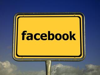 Tényleg Facebook-függő a magyar