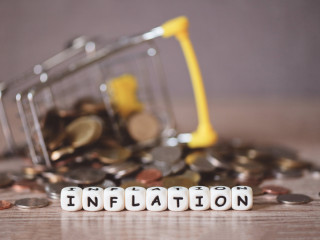 Gyenge forint, kétszámjegyű drágulás a szolgáltatásoknál - mi lesz így az inflációval? 