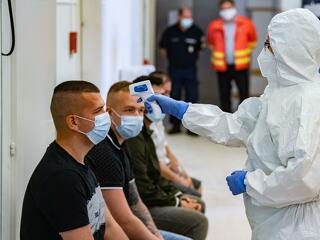 Orbán Viktor bejelentette: októbertől lázat kell mérni az iskolákban