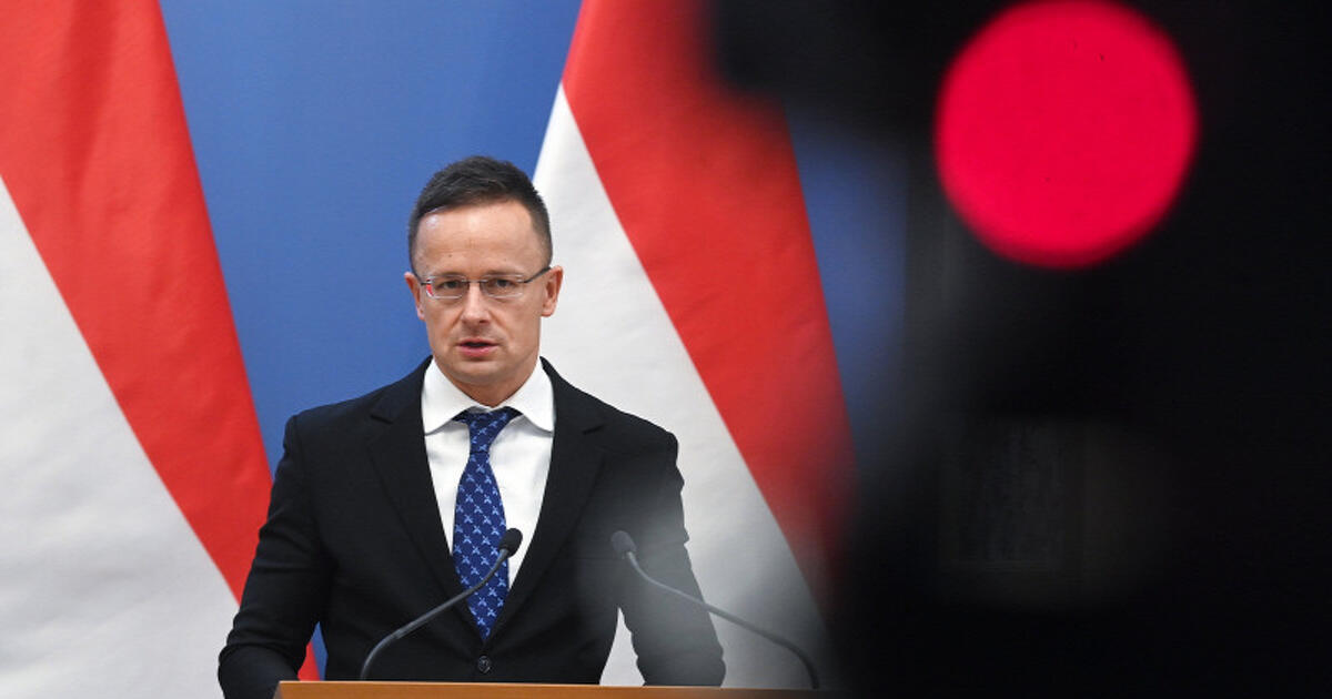 Eltűnt Szijjártó Péter videója arról, hogy Magyarország azért vásárol orosz kőolajat, mert nincs más lehetősége