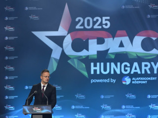 Ekkorát még soha nem gazsulált Szijjártó Péter a főnökének