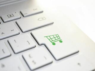 Mi számít a magyaroknak, ha neten vásárolnak?