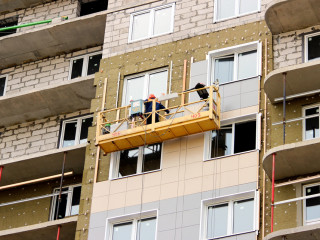 Meglepő fordulat: szinte befagytak az új lakásárak 