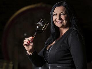 „Az elismerések igazolják, hogy jó úton járunk” - Schieber Anita borról, alkotásról és üzletről