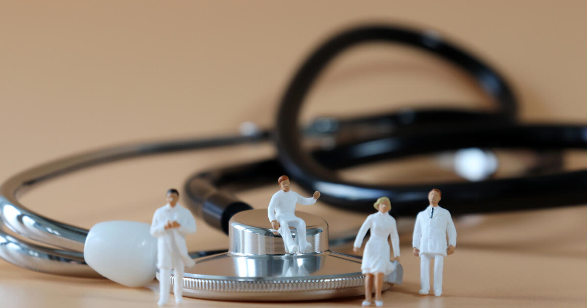 Ömlik a pénz az egészségpénztárakba