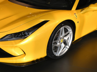 Eldőlt a verseny a Lamborghini és a Ferrari között 