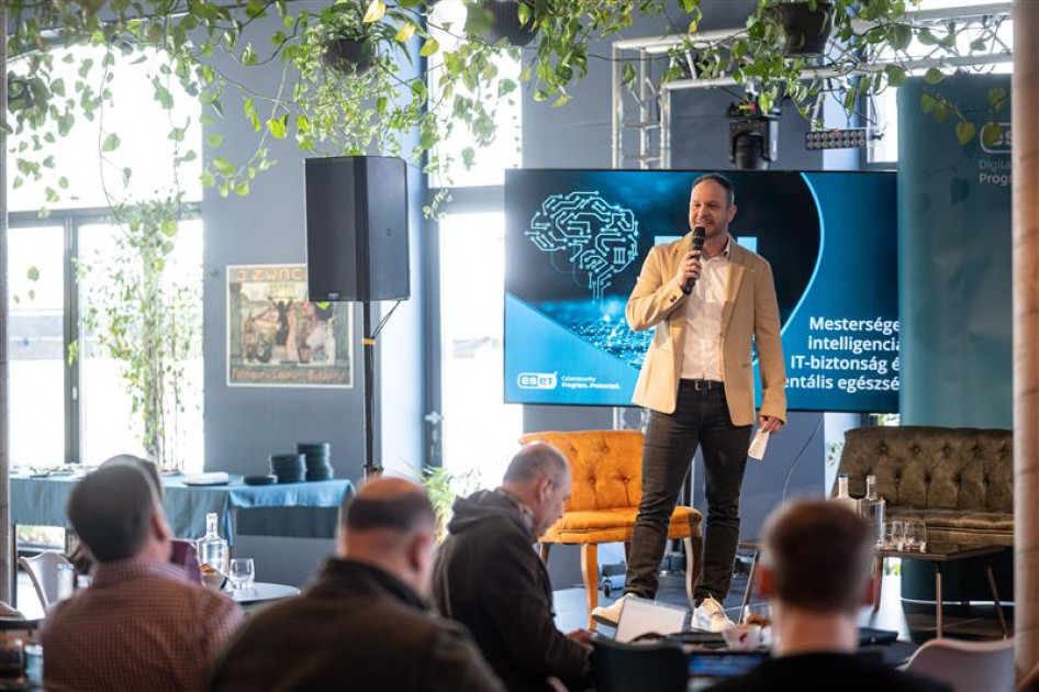 Béres Péter, az ESET biztonsági szoftvereit forgalmazó Sicontact Kft. IT-vezetője