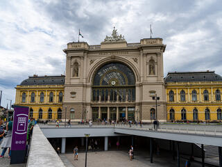 Négy hétre bezár a Keleti az iskolakezdéskor