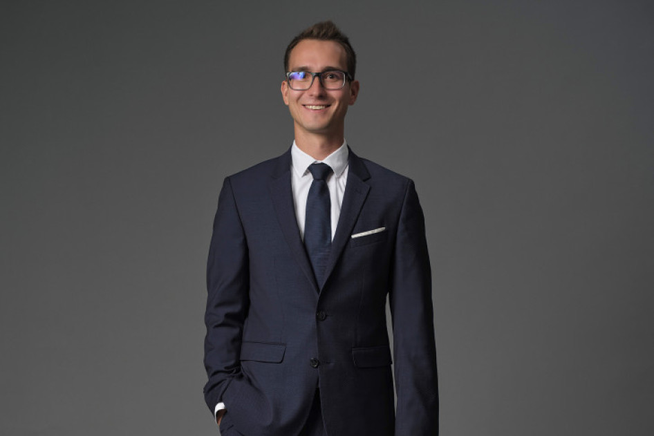 Richter Péter, a VIG portfóliómenedzsere a cég díjaira is büszke