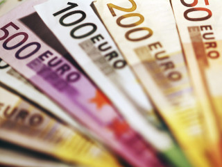 Emelnek: átszámítva 268 ezerről 322 ezer forintra nő a legkisebb munkabér a horvátoknál 