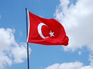 Váratlan kamattdöntés Törökországban