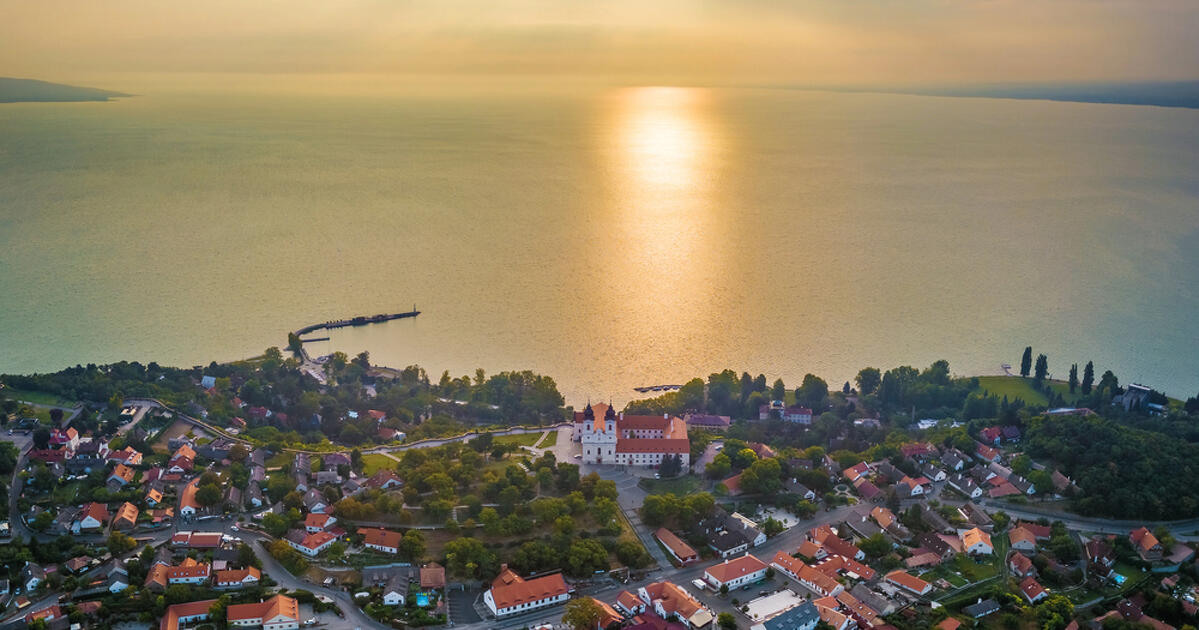 Vészesen felgyorsult a Balaton vizének melegedése