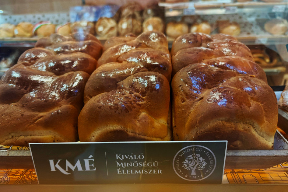 Egy áruház pincéjéből indultak