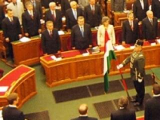 "A kormány feláldozta"