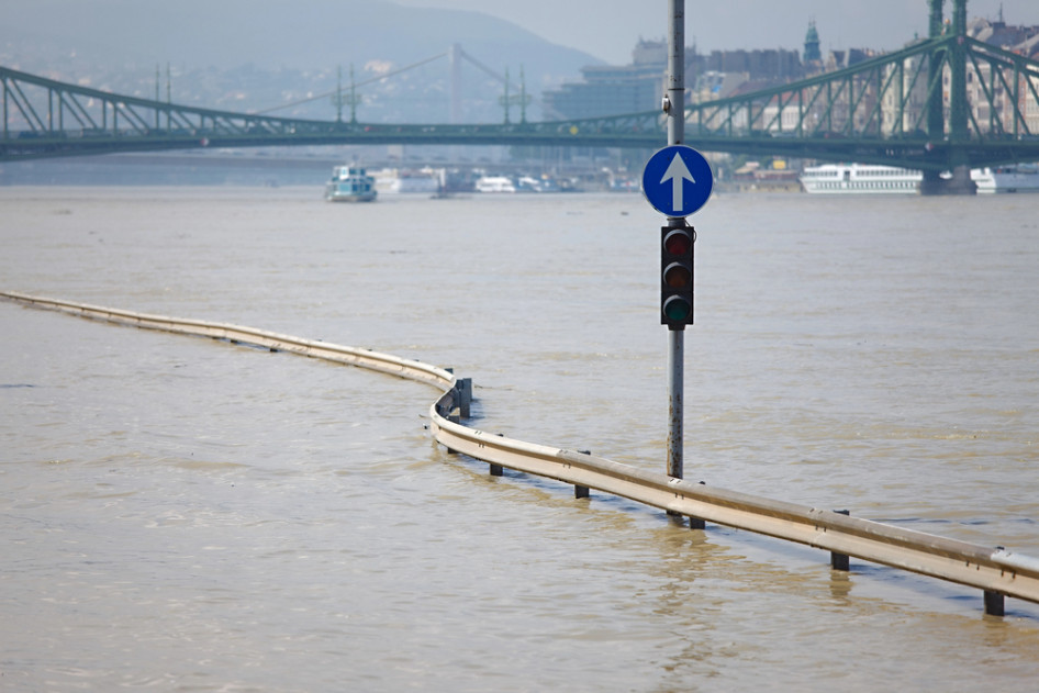 Budapesti látkép egy korábbi árvíz idején