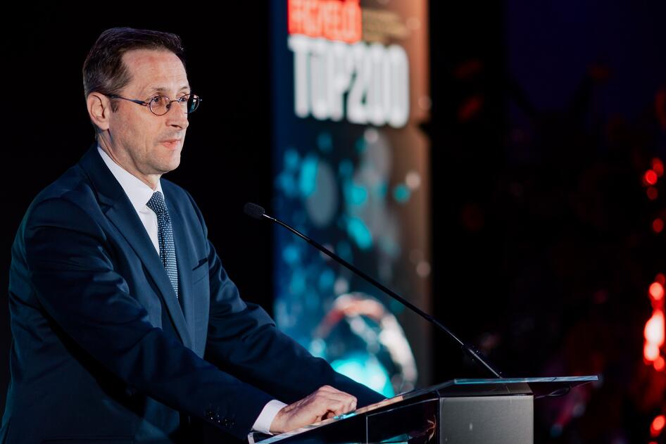 A jegybankelnök korábbi munkahelyéről hozza az új embert