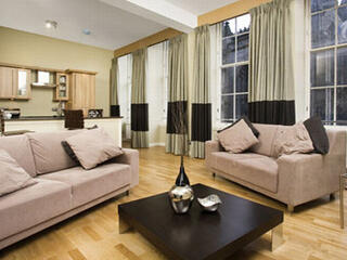 A hideg nem ijesztette meg a lakásvásárlókat