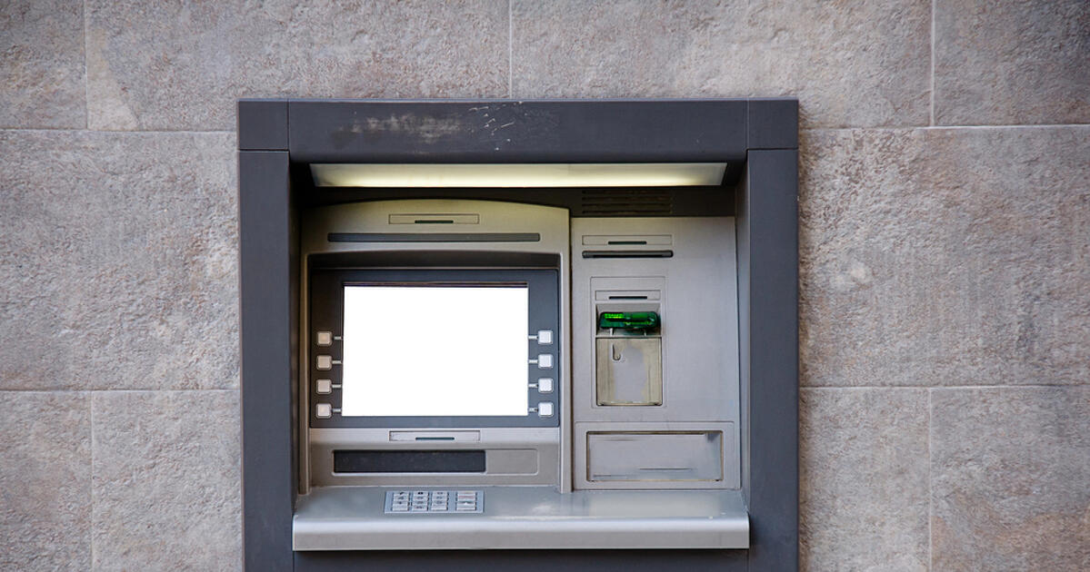 Duplázódik az ingyenes készpénzfelvétel, a bankoknak fájni fog