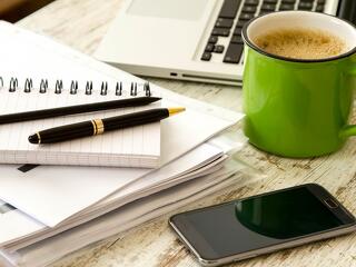 Több mint ezer cég kap jelenleg bértámogatást