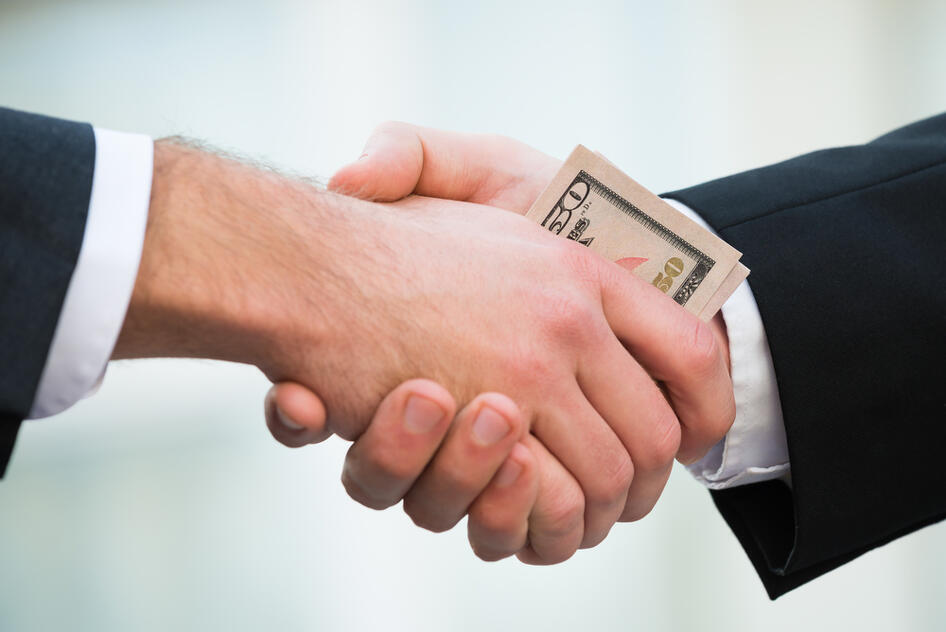 Három gyanúsított is van