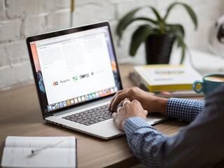 Már számítógépet és más digitális eszközöket is vehetünk egészségpénztári megtakarításból