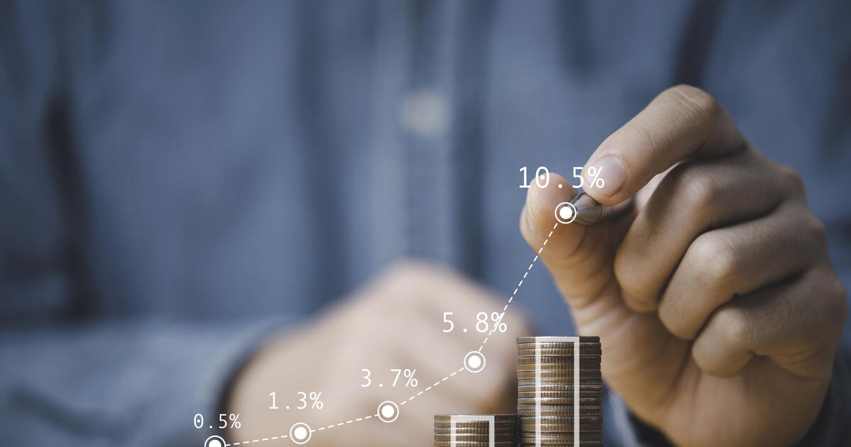 Az adócsökkentés kormánya jóval az átlag felett sarcolta meg a magyar béreket