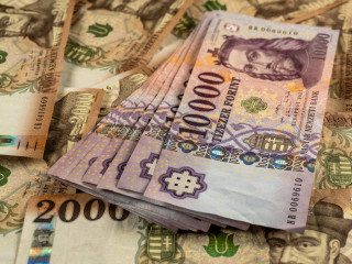 Magyarok százezreit késztette lépésre az infláció és egy új sarc  