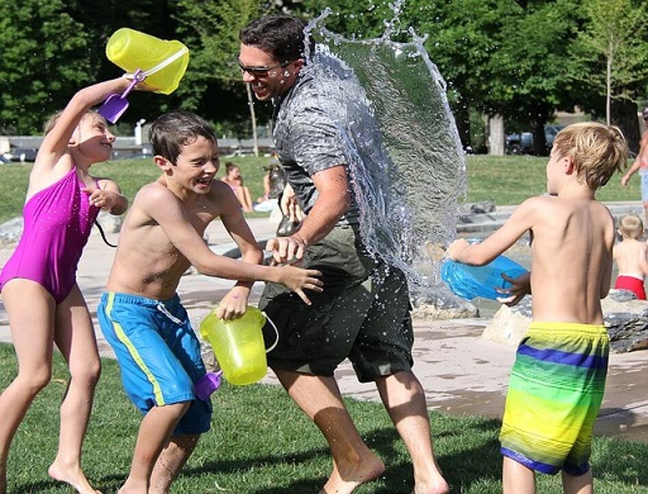 Az időjárás kedvez a strandkedvelőknek