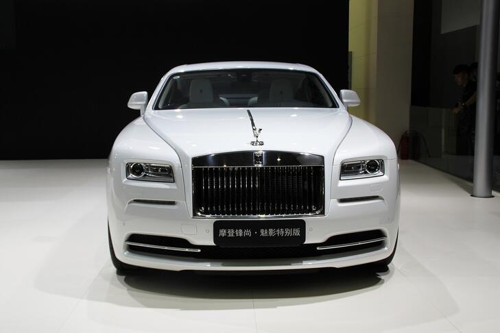 Ha már a Rolls-Royce sem kell, nagy a baj