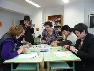 Több száz fiatal élete vehet gyökeres fordulatot