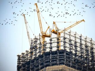 Erős adat jött: nem áll meg az építőipari lendület