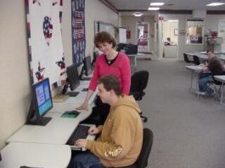 Túl sok a szakképzetlen munkaerő