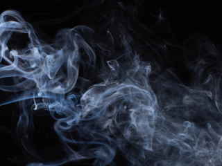 Rákkeltő fémeket találtak a Magyarországon jogszerűtlenül forgalmazott ízesített vape-ekben