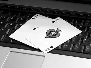 Uniós jogba ütközik az online szerencsejátékok hazai szabályozása