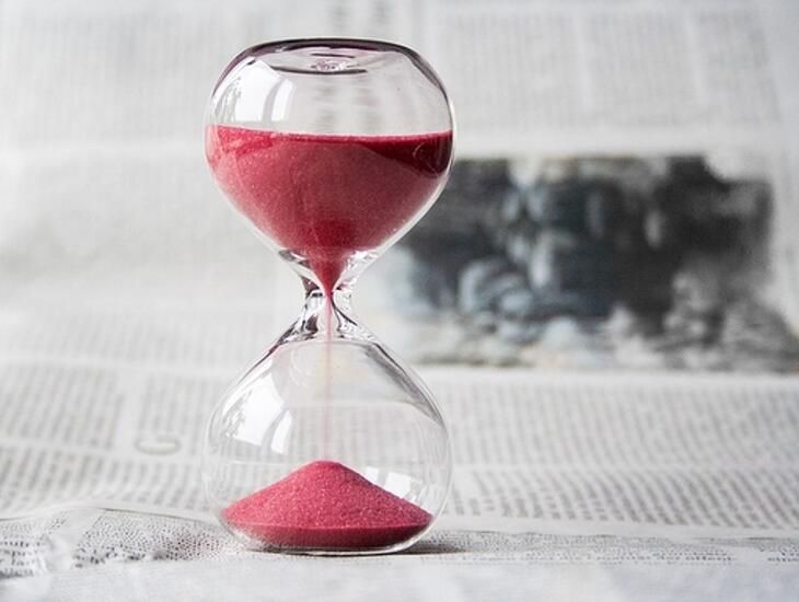 Közeleg a határidő (Kép: Pixabay)
