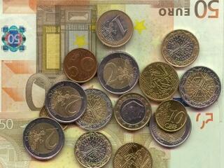 100 milliárdra hangolva