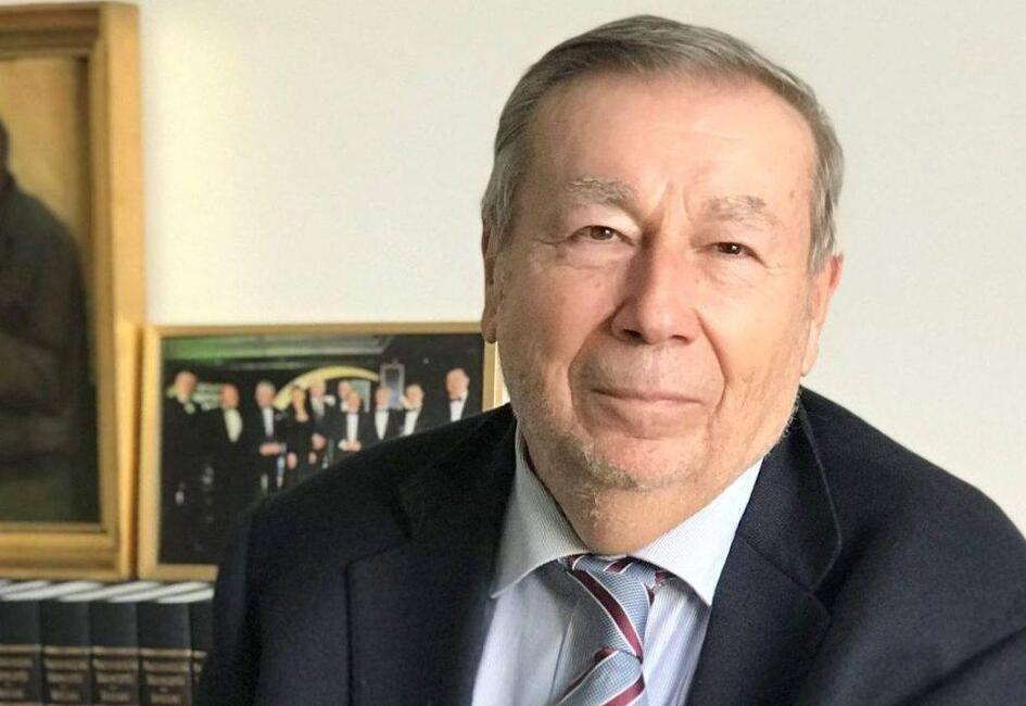 Kovács Árpád a Költségvetési Tanács (KT) elnöke nézi át a kormány tervét