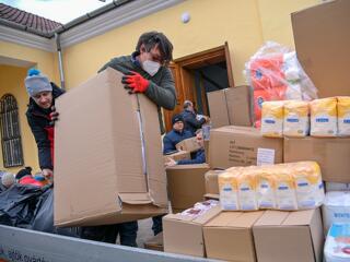 Így adományozhatnak cégek a bajba jutott ukrajnai menekülteknek