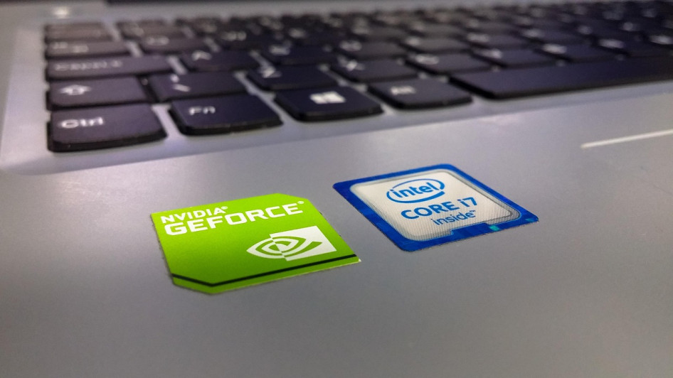 Dolgozói harmadát elküldi az Intel