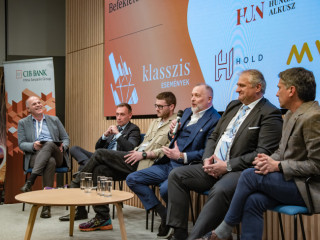 Nagy dilemmában a privátbankok: ki találja meg a választ az egymilliárd dolláros kérdésre?