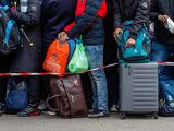Egyetlen hónap alatt 100 ezer menedékkérő az EU-ban