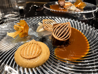 Megkóstoltuk Budapest egyik legkülönlegesebb vacsoráját