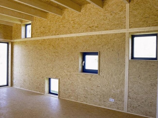 Az OSB lapok vastagságának szerepe az építőiparban