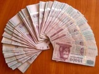 Kft. ötszázezerrel