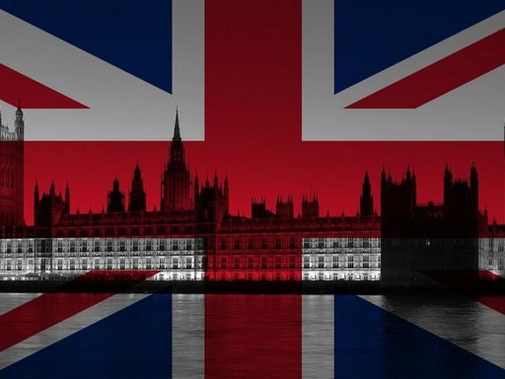 Akár gyászlobogót is kitehetne a brit gazdaság (Fotó: Pixabay)