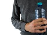 Kis boltok és éttermek is gyűjthetik a visszaváltható palackokat