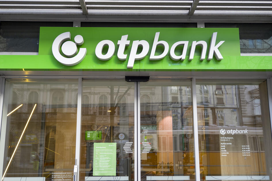Az OTP sikeresen csökkentette országkockázatát