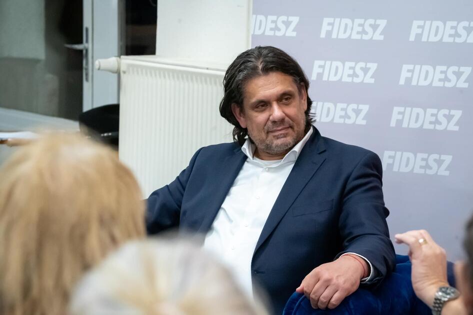 Még szerencse, hogy nem érti, amit Brüsszelben mondanak angolul